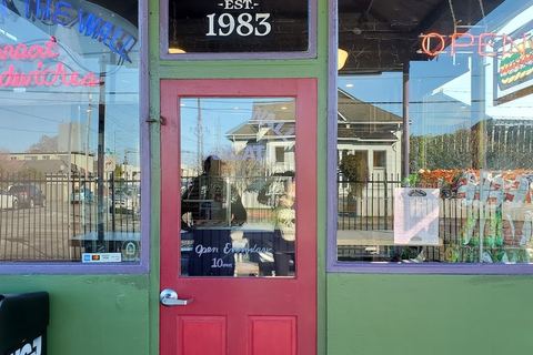 Hole In the Wall Great Sandwiches